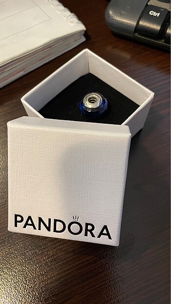 PANDORA CHARM