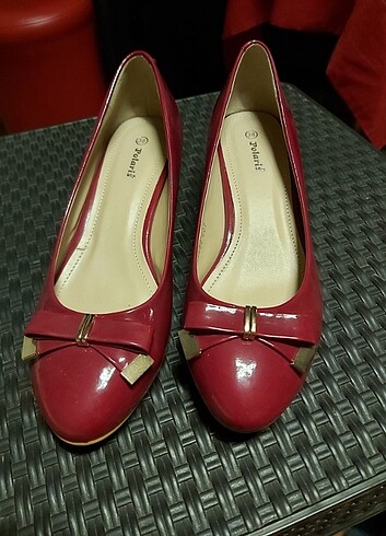 Polaris kırmızı ayakkabı