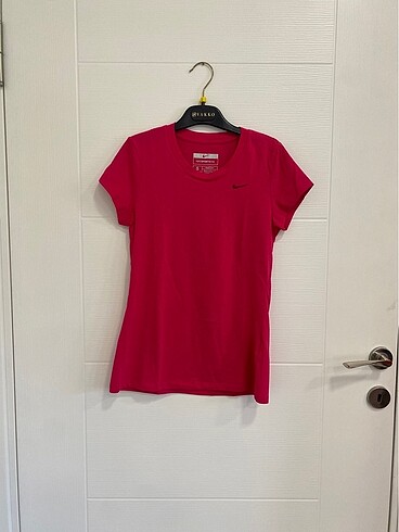 Nike T-Shirt