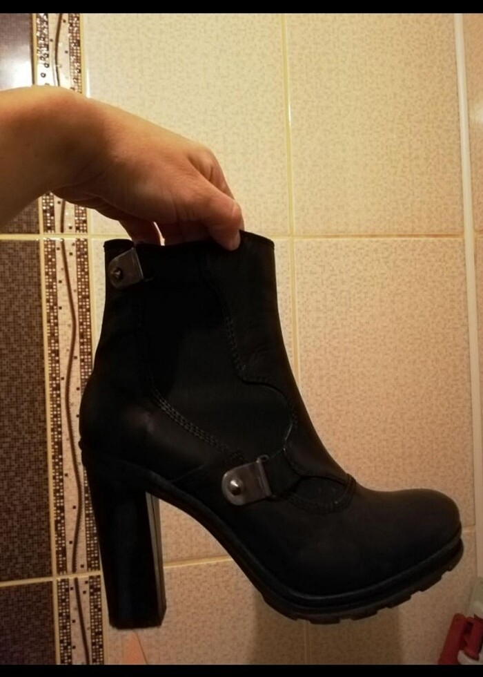 Topuklu Bot  - Görsel 2