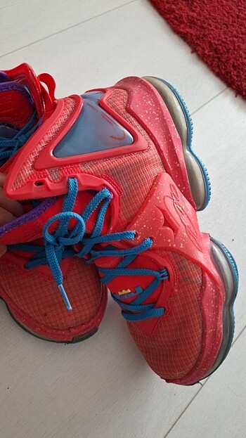 40 Beden kırmızı Renk Nike spor ayakkabı 
