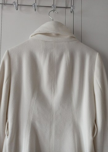 zara beyaz kaban - Görsel 4