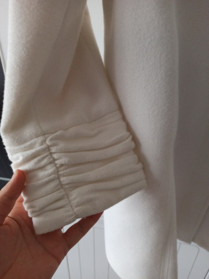 zara beyaz kaban - Görsel 3