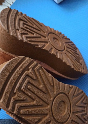 UGG hediye geldi Giyilmedi - Görsel 4