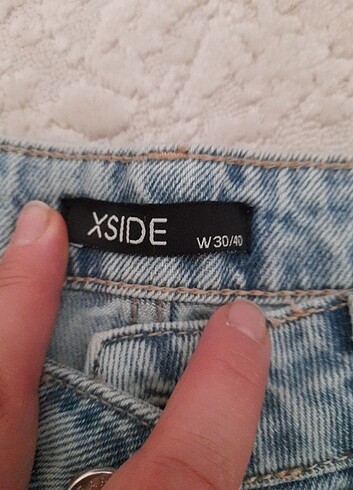 Diğer Yırtık model pantolon