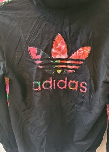 Adidas Bayan kapsunlu ceket 