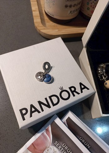 Pandora