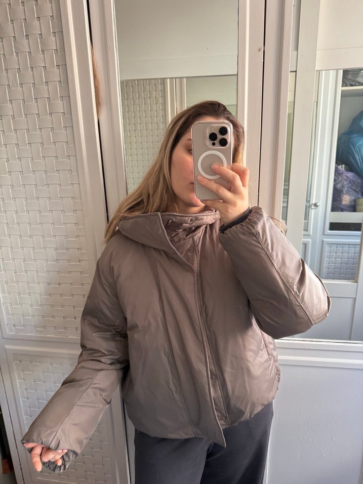 Uniqlo Kadın Gri Midi Kışlık Mont - Görsel 3