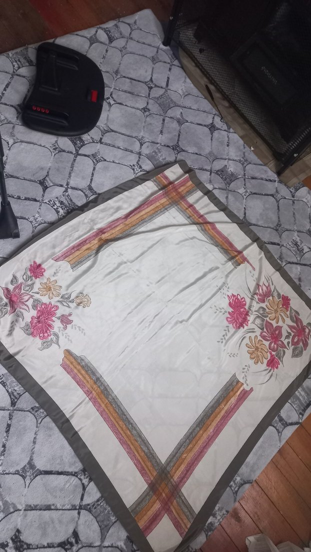 Büyük boy eşarp - Görsel 2