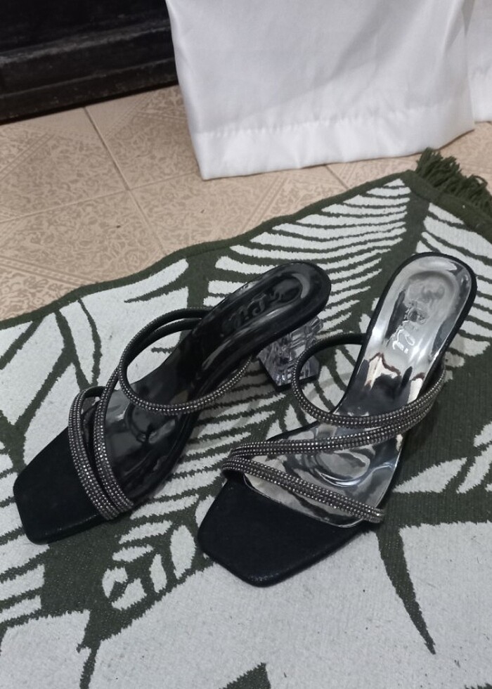 Topuklu terlik - Görsel 2