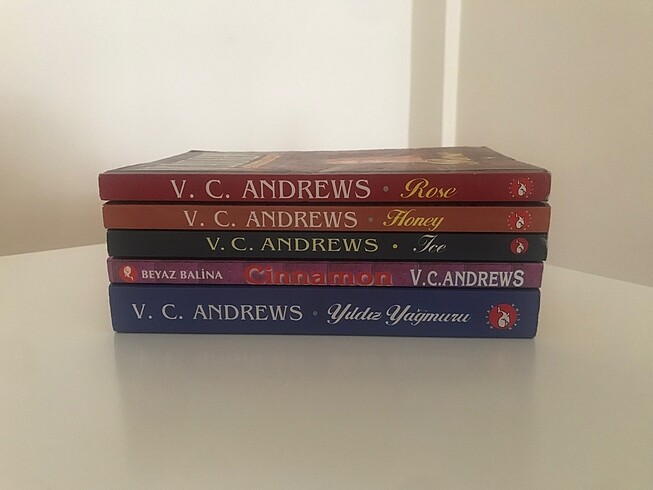  V.C. Andrews seti