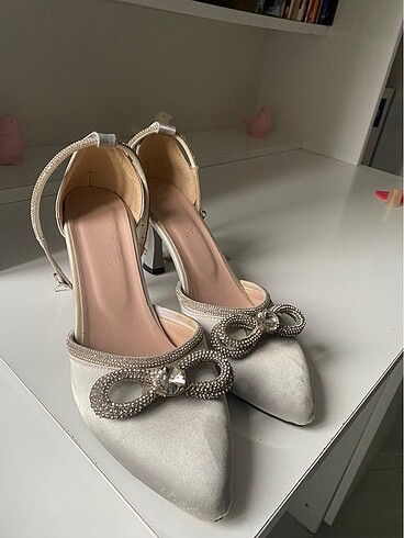 Nine West Taşlı ayakkabı