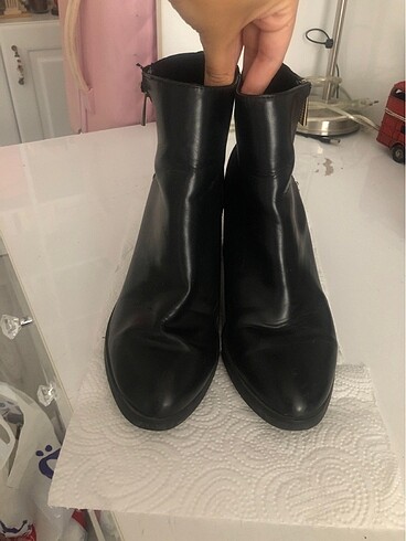 Stradivarius siyah bot