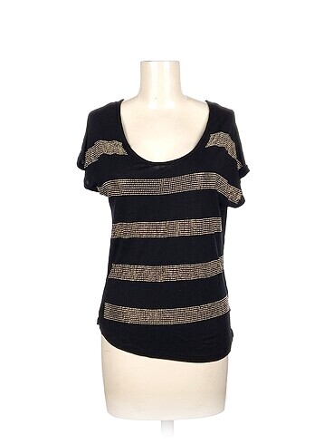 Tally Weijl T-shirt %70 İndirimli.