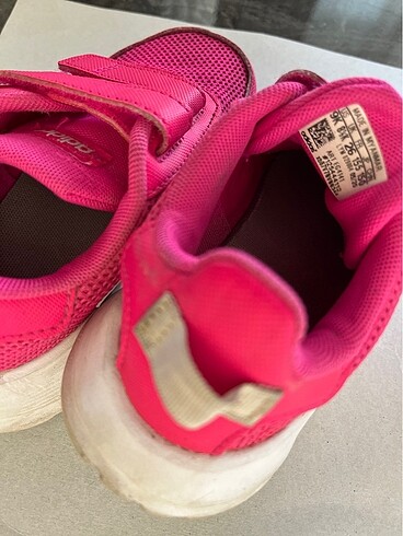 26 Beden Adidas spor ayakkabı