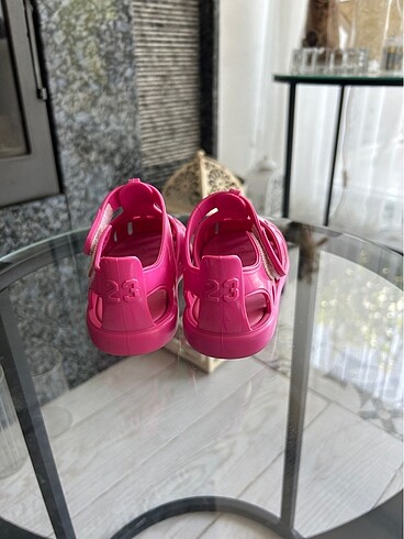 23 Beden pembe Renk Igor Tobby Gloss Sandalet