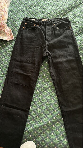 Levi?s Straight Jean