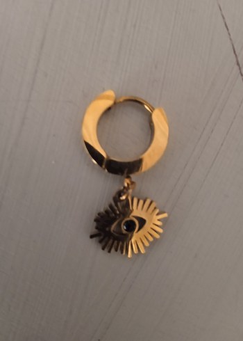 Minimalist Altın Renkli Göz Figürlü Küpe