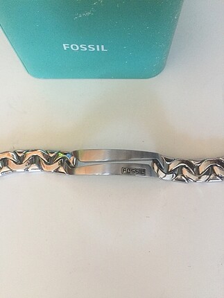 Fossil bileklik sıfır kutusunda