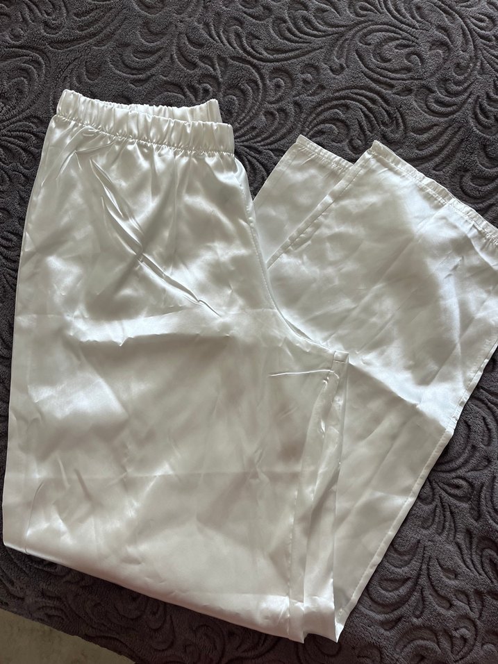 Kadın Beyaz Midi Saten Pijama Takımı - Görsel 3