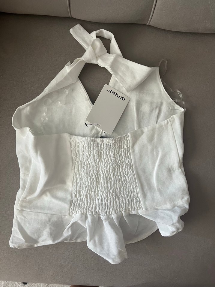 Beyaz Keten V Yakalı Düğmeli Bluz - Görsel 2