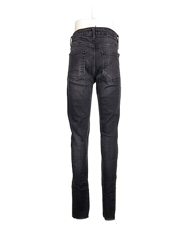 34 Beden Benetton Skinny %70 İndirimli.
