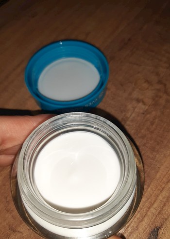 Beden Yves Rocher Hydra Vegetal Nemlendirici Krem SPF20