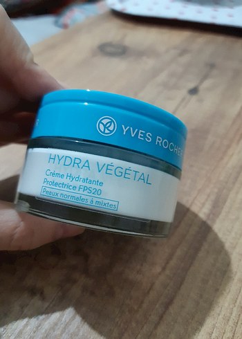 Yves Rocher Hydra Vegetal Nemlendirici Krem SPF20