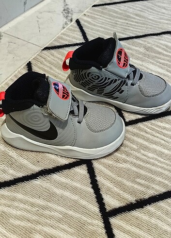 Nike Team Hustle D 9 (Td) Çocuk Spor Ayakkabısı AQ4226