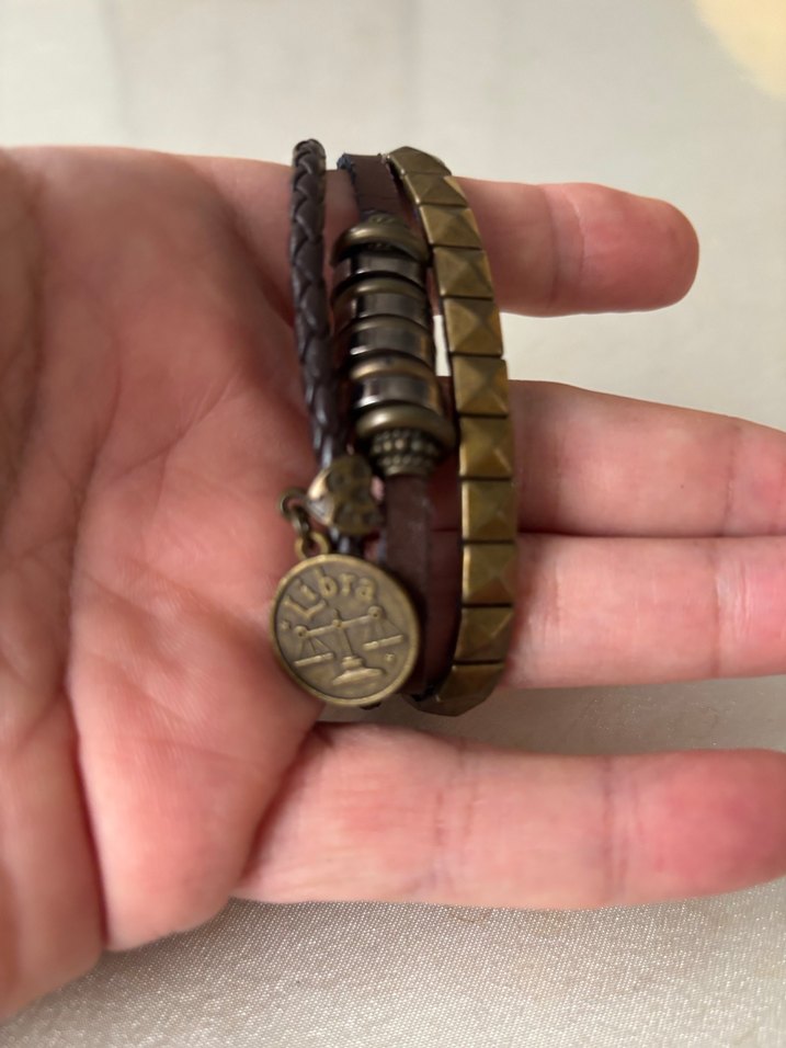 Deri ve metal astroloji temalı kilitli erkek bileklik. - Görsel 3