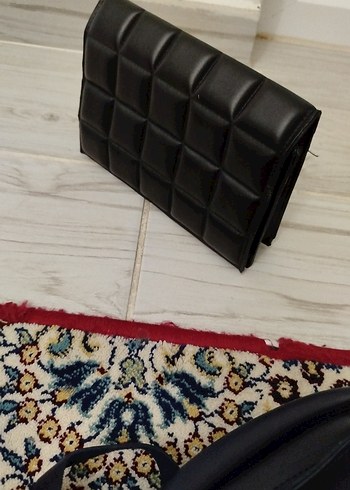 Kadın Deri Siyah Kareli Çanta