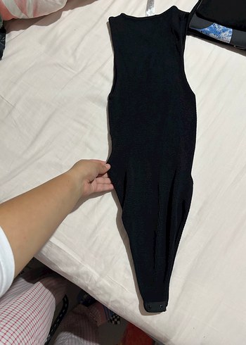 Zara Zara Yüksek Yakalı Siyah Kolsuz Fitted Body