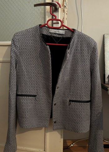 Düğmeli Gri Kısa Kadın Ceket - Görsel 3