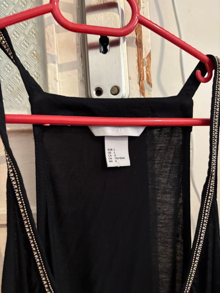 Siyah V Yaka Askılı Midi Kadın Atlet - Görsel 3