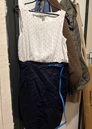 H&M Kemer Detaylı Midi Ofis Elbisesi - Görsel 3