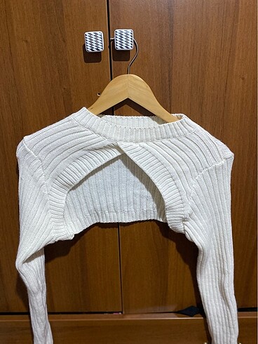 Triko crop bej