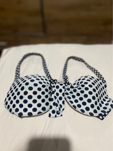 Bikini üstü