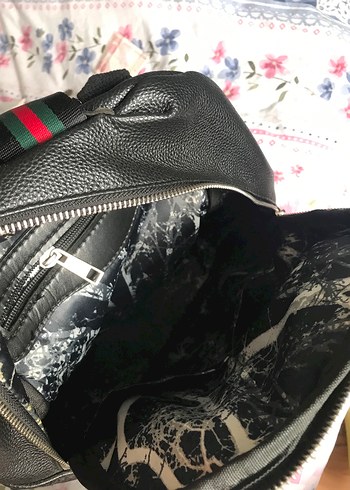 Siyah Deri Kemerli Kadın Sırt Çantası - Görsel 2