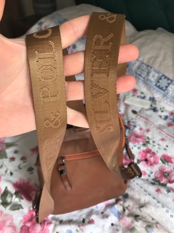 Şık sırt çantası - Görsel 4