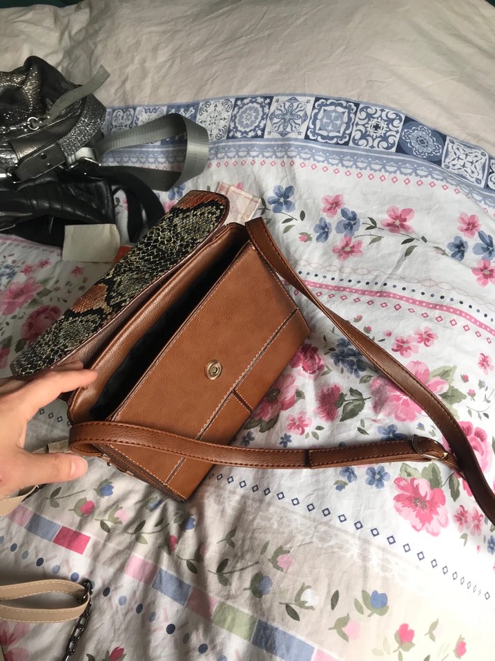 Kahverengi Deri Yılan Desenli Kadın Clutch Çanta - Görsel 3