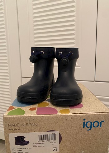 Çok az kullanıldı küçük olduğu için satışta