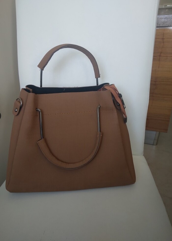 TAŞLI ÇANTA  - Görsel 2