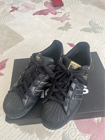 Adidas Siyah Superstar Ayakkabı