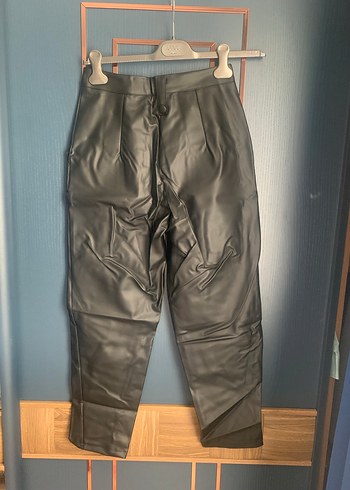 Düğmeli Kadın Deri Pantolon - Görsel 2