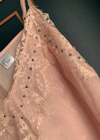 36 Beden pembe Renk H&m Dantel Detaylı Pembe saten gibi Askılı Bluz