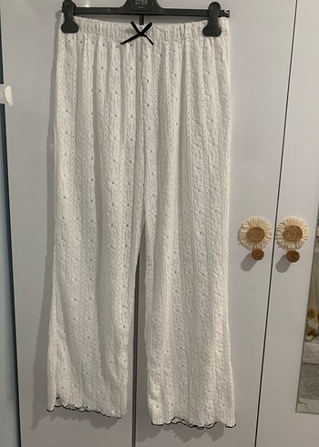 40 Beden Dantel Detaylı Beyaz Kadın pijama takımı