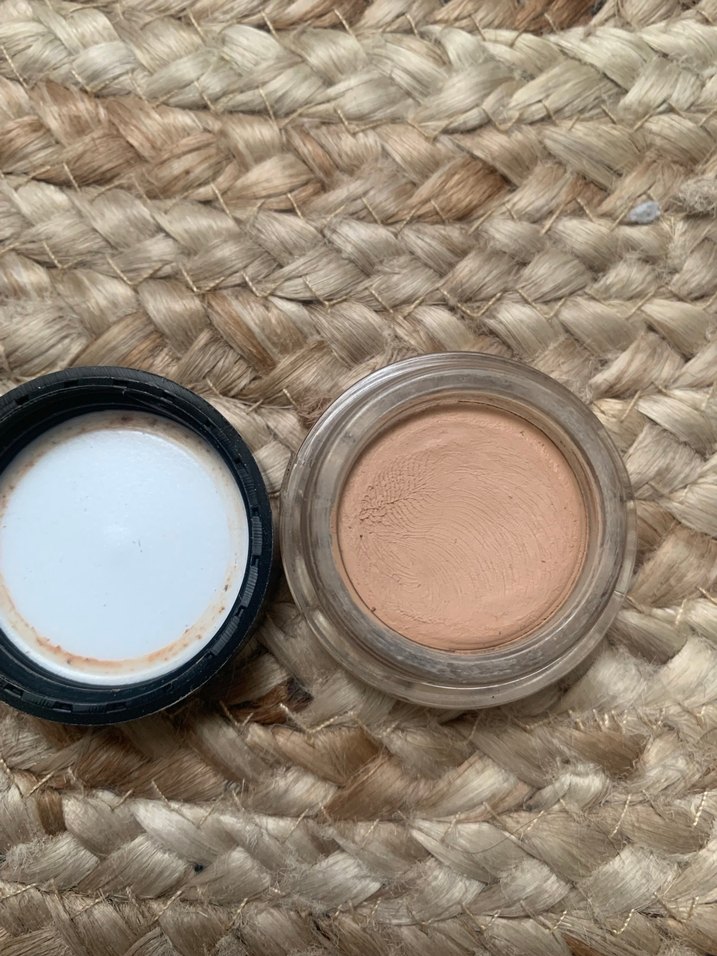 L'Oréal Infaillible 24H Kapatıcı Pomad 01.5 Açık Bej - Görsel 3