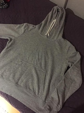 H&M sweatshirt