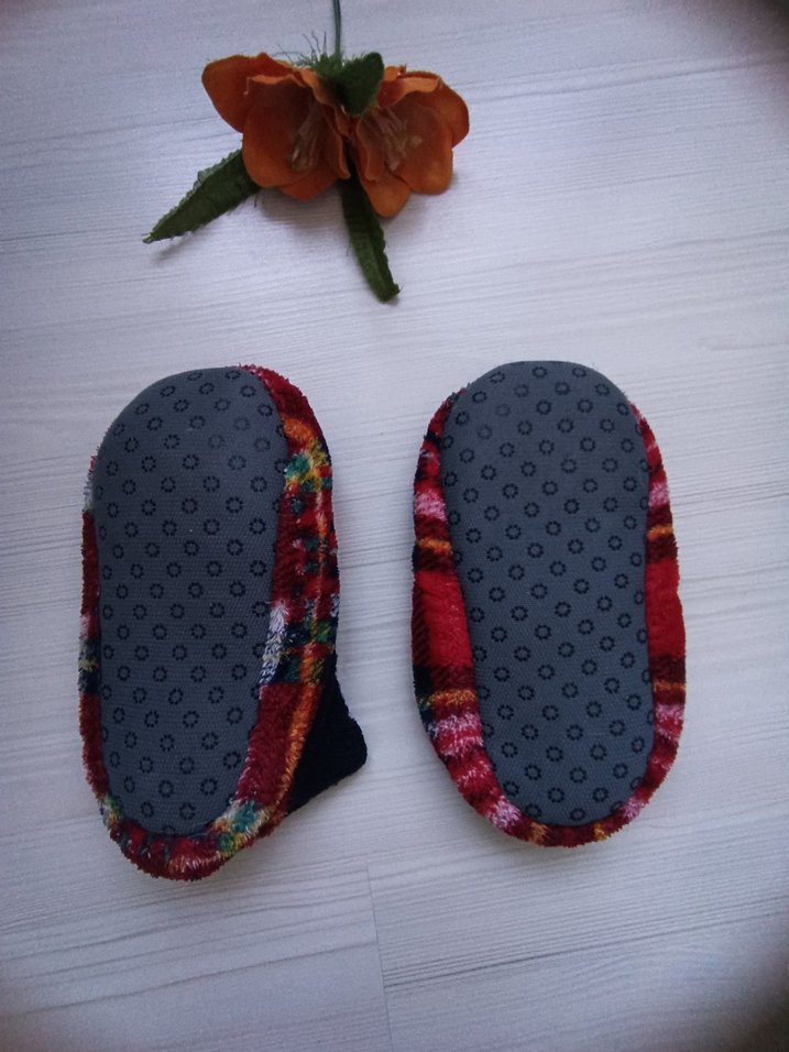 Nakışlı Erkek Bebek Ev Patiği - Görsel 4