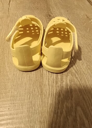 21 Beden İgor tarzı sandalet ayakkabı